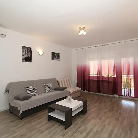 Ombla Apartment *
