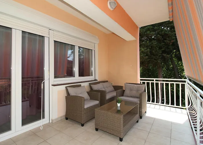 奥姆布拉公寓酒店 *