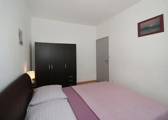 奥姆布拉公寓酒店 公寓 扎达尔