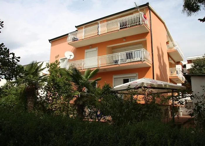 奥姆布拉公寓酒店 *