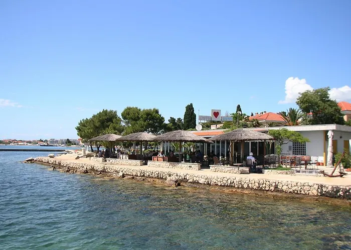 公寓 奥姆布拉公寓酒店 扎达尔